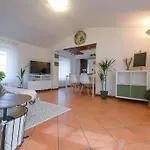 Intero Alloggio: Frida\'S Apartment